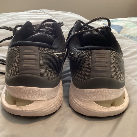 Asics Gel Kanyo 28 ladies running shoe 8.5 Narrow - Picture 4 of 6